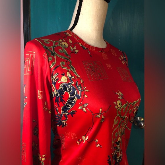 Red Long Sleeve Dragon Top Size S/M - Picture 10 of 15